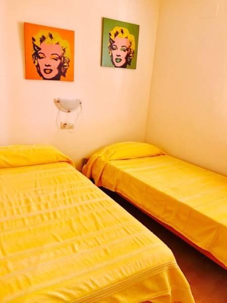 Apartamentos Deluxe Pompeya 2 Peñíscola Eksteriør bilde